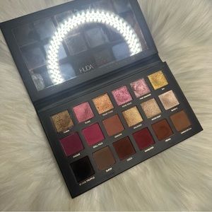 Huda Beauty Rose Gold Palette